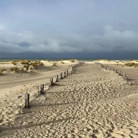 La Maison Bleue, Jardin & 300m