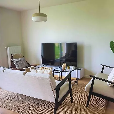 La Maison Bleue, Jardin & 300m 펜션