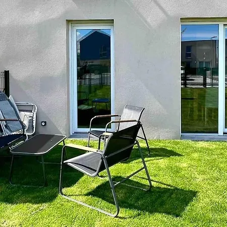 La Maison Bleue, Jardin & 300m 펜션